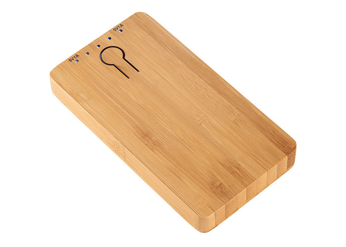 Maple Material Carved Wood Power Bank Square Shape White Paper Box Packed