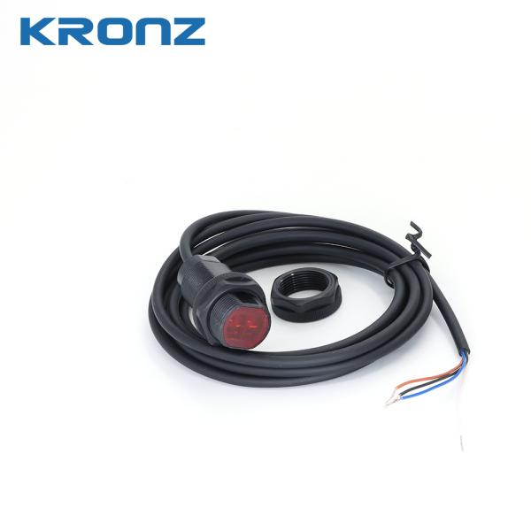 BP18Y Retro-reflective Photoelectric Sensor 30-3500mm Long Range PNP IP67 Protection