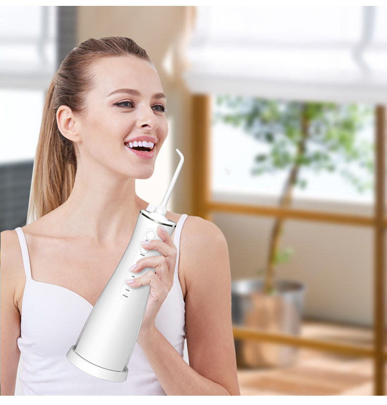 Leakproof Portable Cordless Water Flosser , Rechargeable 250ml Water Jet Dental Wash