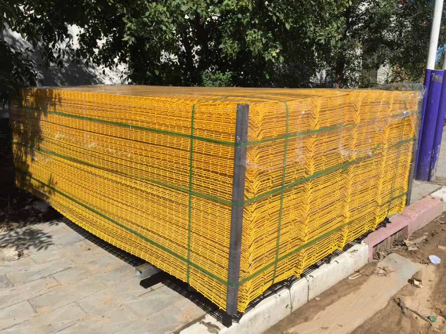 Low Maintenance Welded Wire Horse Fence Panels With CE / ISO9000 Certificate