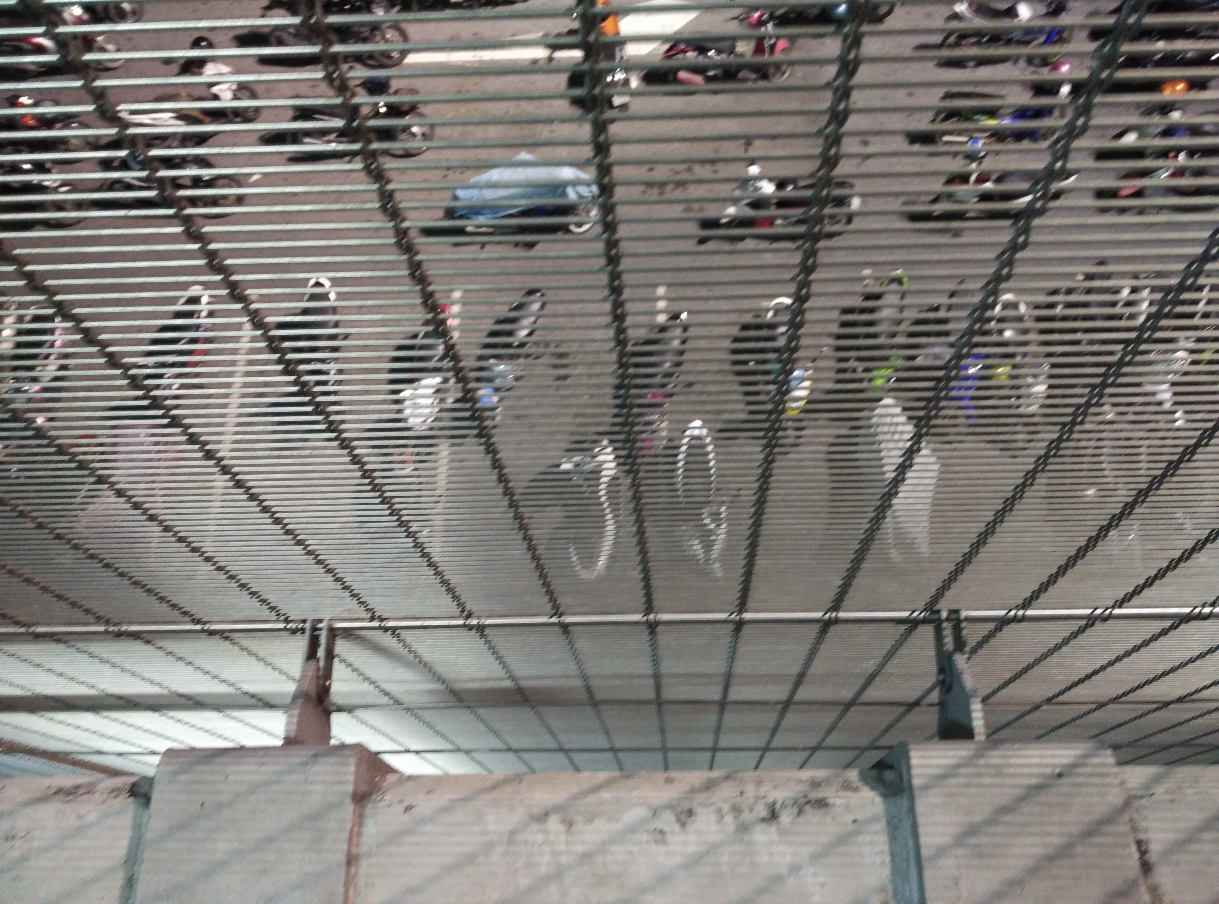 SS304 Decorative Wire Mesh Screen Facade 1m Width Customized Color
