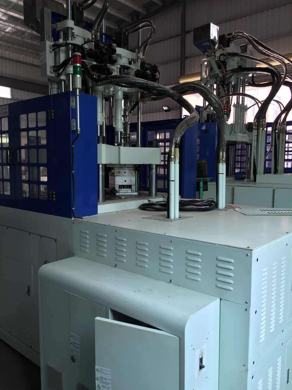 85T Double Color Injection Molding Machine Vertical JTT2V3R-850