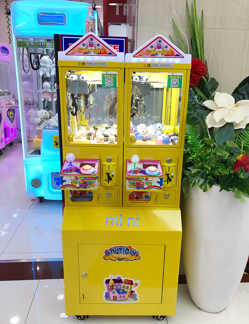 Mini Crane 2 Players Coin Operated Amusement Park Arcade Game Gift Crane Claw Machine
