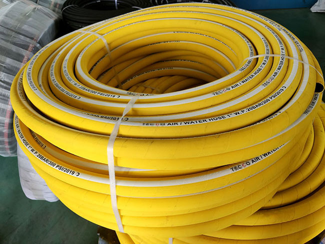 Industrial Flexible Fabric Water Air Rubber Hose High Temperature Resistant