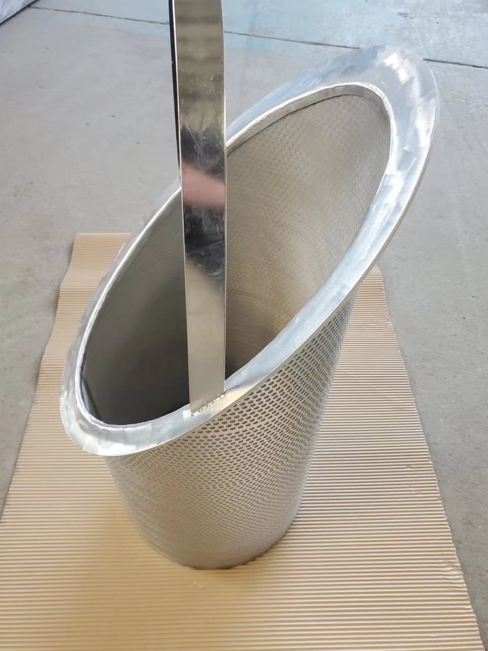 Industrial SS 304 316 Stainless Steel Filter Baskets Sintered Wire Mesh