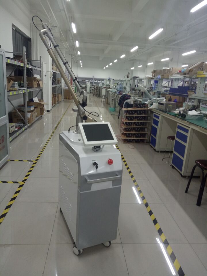 Professional clinic use Q Switch ND yag laser tattoo removal machine