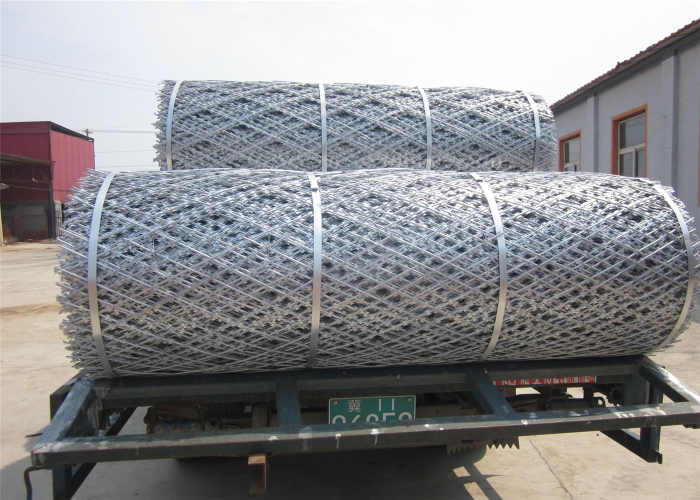 Welded Razor Mesh 3”X6" Mesh Aperture