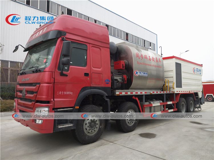 Synchronous Chip Sealer Truck12