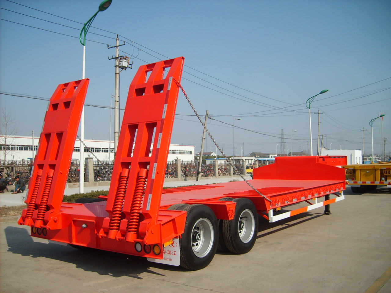 60T Max Payload Steel 2 Axles Lowboy Flatbed Semi Trailer for Long Distance Transport