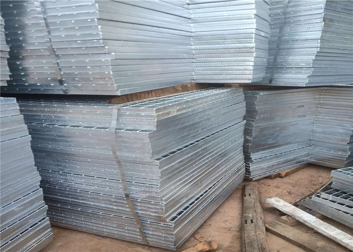 Galvanized Welded Serrated Steel Grating Floor Walkway Marine Bridge Platform