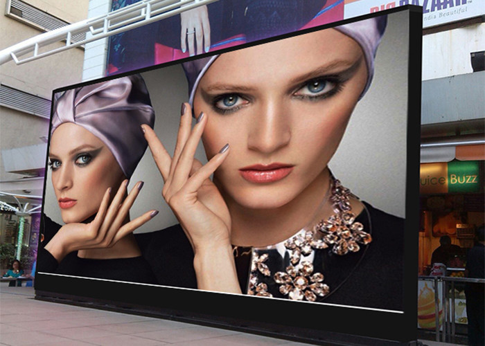 Airports P8 Outdoor LED Advertising Screen SMD3535 IP65 Waterproof