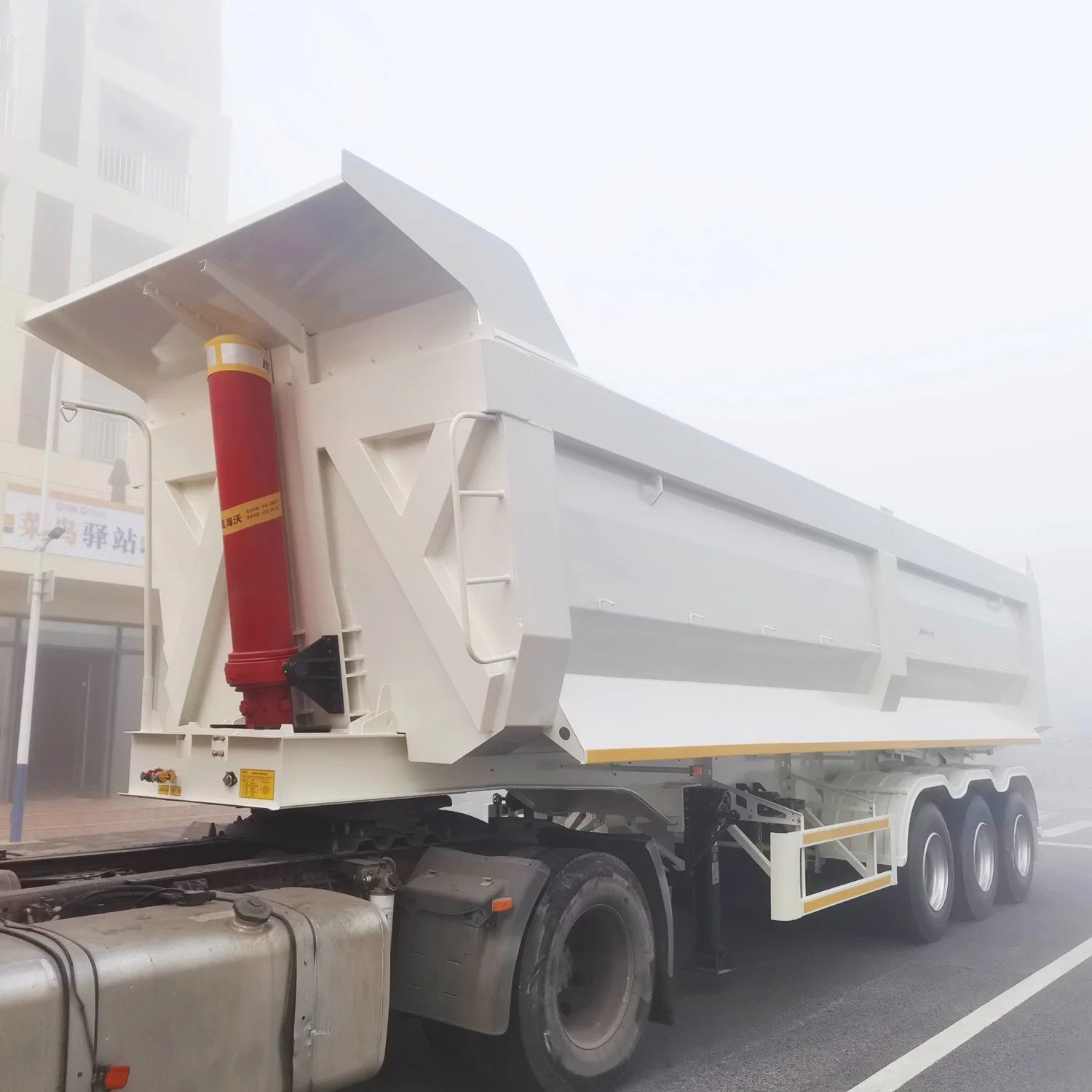 CIMC 4 axles 22/24/26/28/30 ft high strength and durable steel HYVA cylinder offer swift unloading end dump truck semi trailer