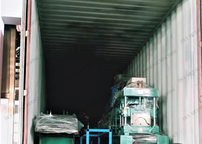 4kw Roof Ridge Cap Roll Forming Machine PLC Ridge Roof Tile Forming Equipment