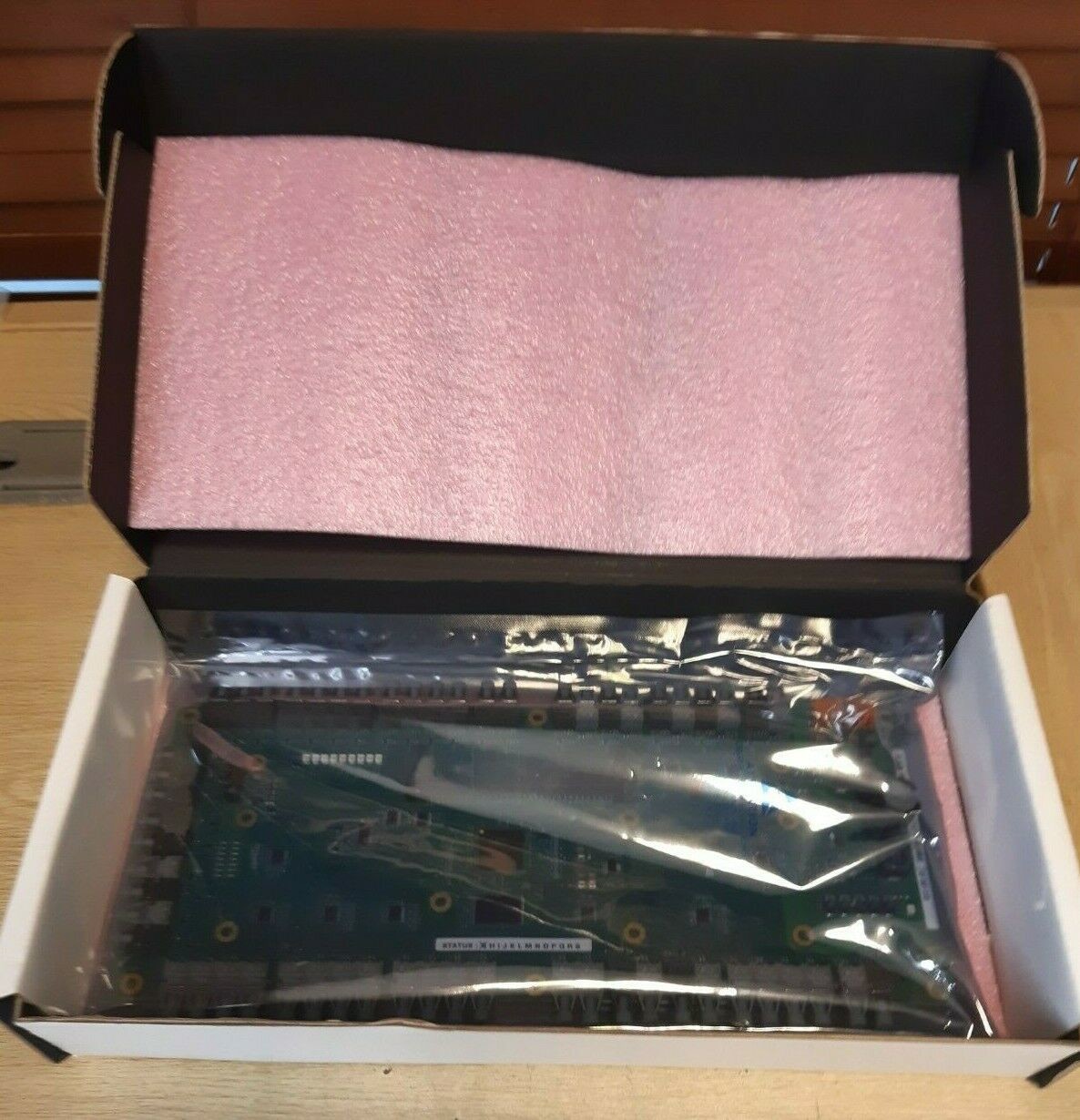 IIADP02R DISPLAY PANEL ANNUNCIATOR OIS 100% New Original HMI Touch Screen
