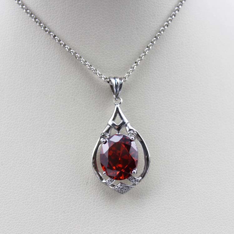 Sterling Silver Jewelry 10mmx12mm Red Cubic Zircon Pendant (PSJ0396)