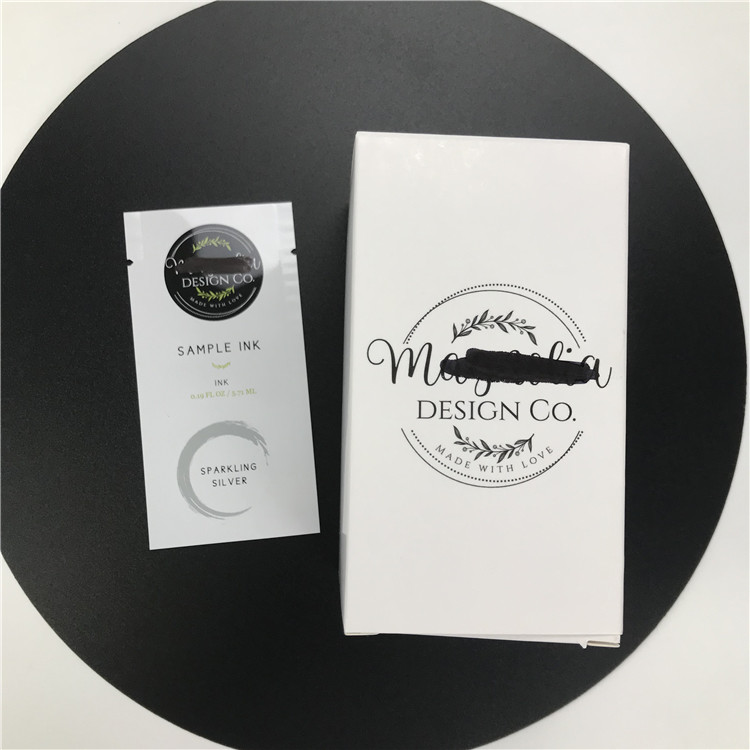 Customized Disposable Small Sample Pouch For Facial cleanser Eye Serum Three Side Sealed Sachet For Makeup Products