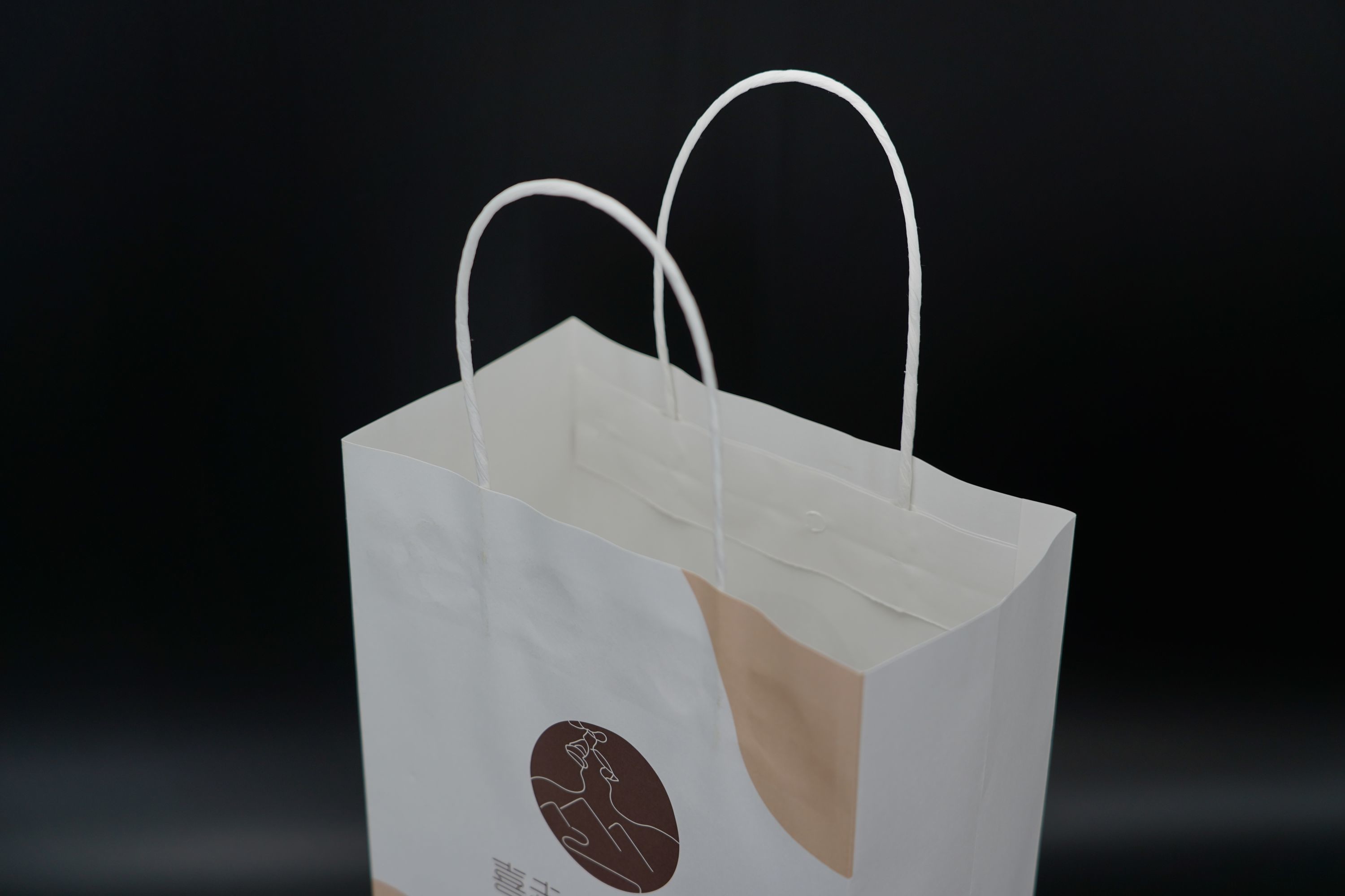 Versatile Eco Paper Bags Biodegradable Recyclable White Paper Takeaway Bags