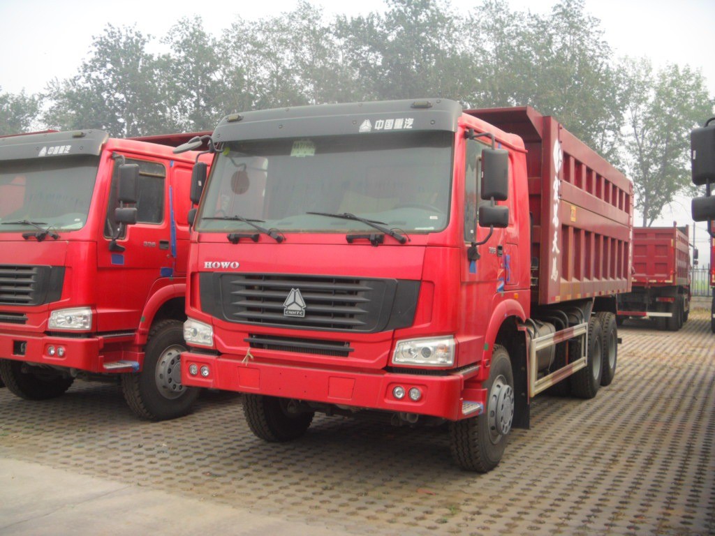Sinotruk Howo 20 Ton Dump Tipper Truck , 6x4 Heavy Load Truck With Cabin