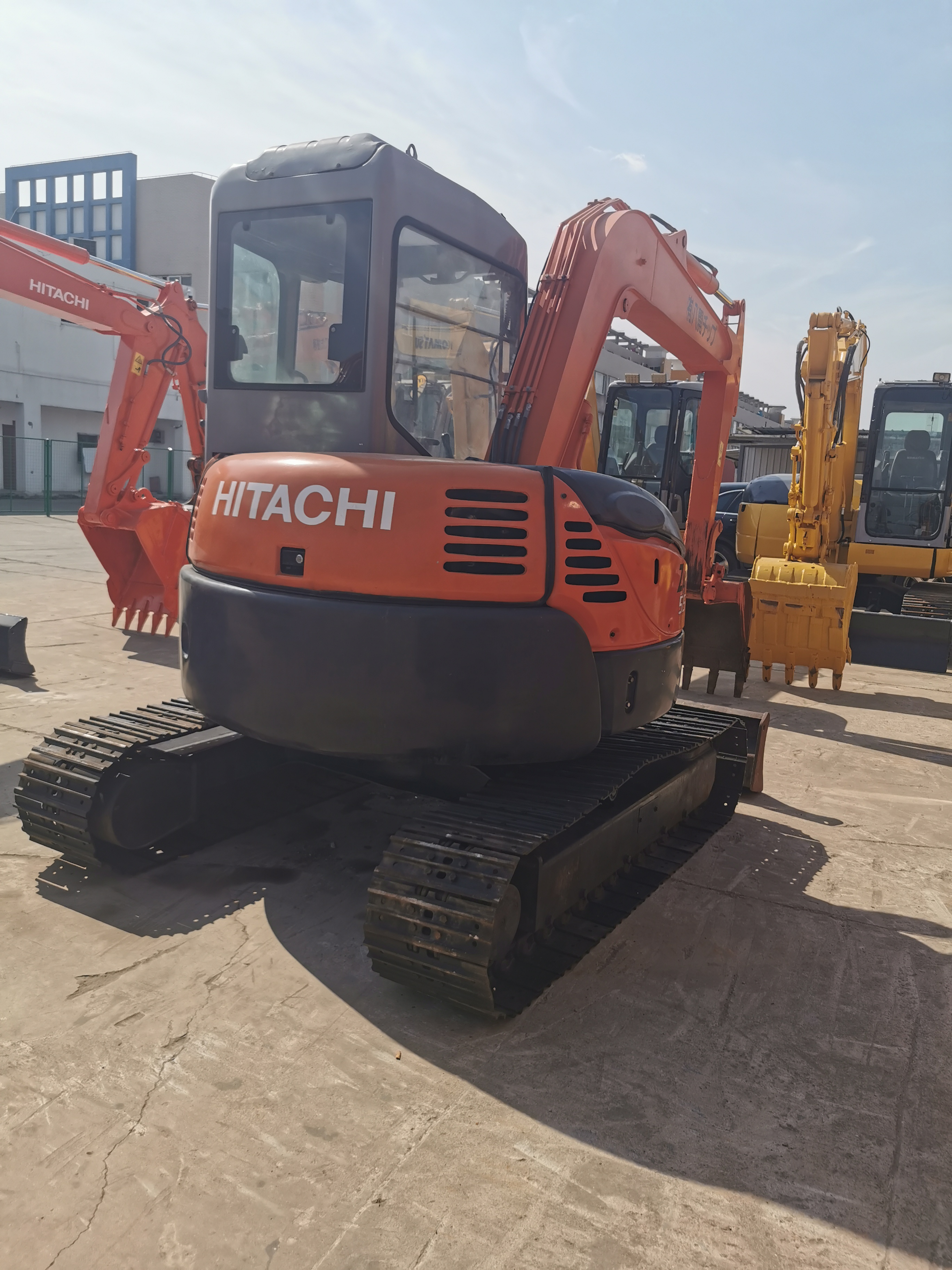 5ton Operating Weight Used Hitachi zx55 mini Crawler Excavator Original Hydraulic Pump