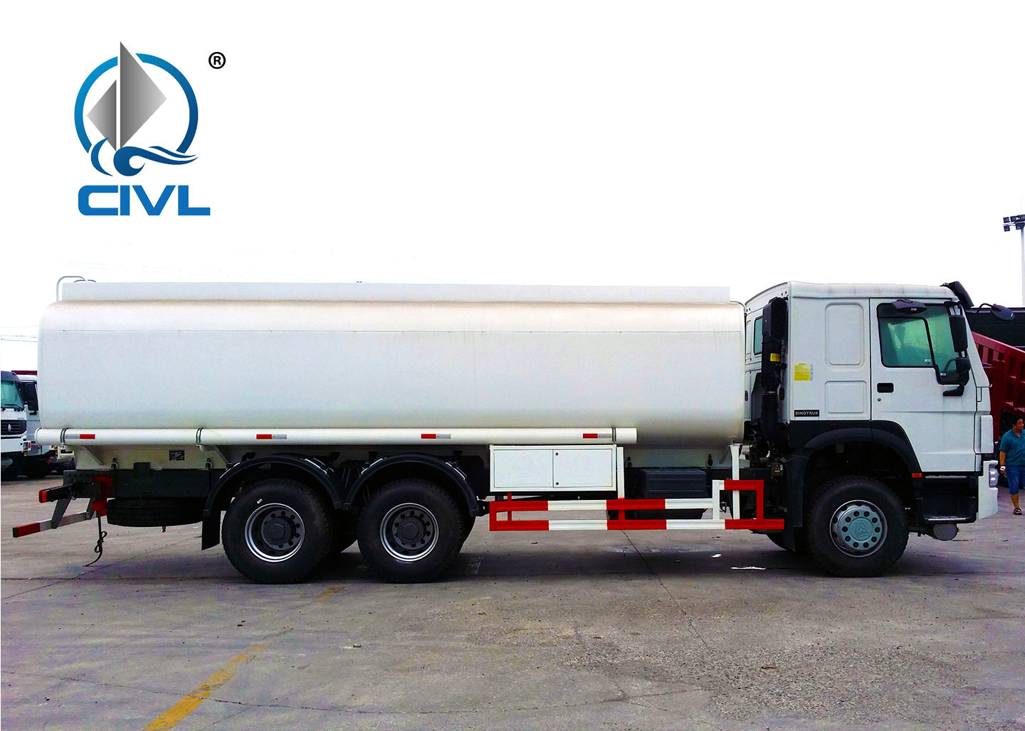 LHD & RHD 20000L Gas Liquid Tanker Truck 336hp Euro 2 HW 76 Cab With Pump