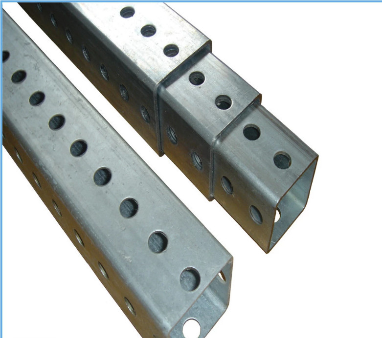 Q235 Material Metal Fence Accessories Steel Perforated Square Tube ISO9001 CE