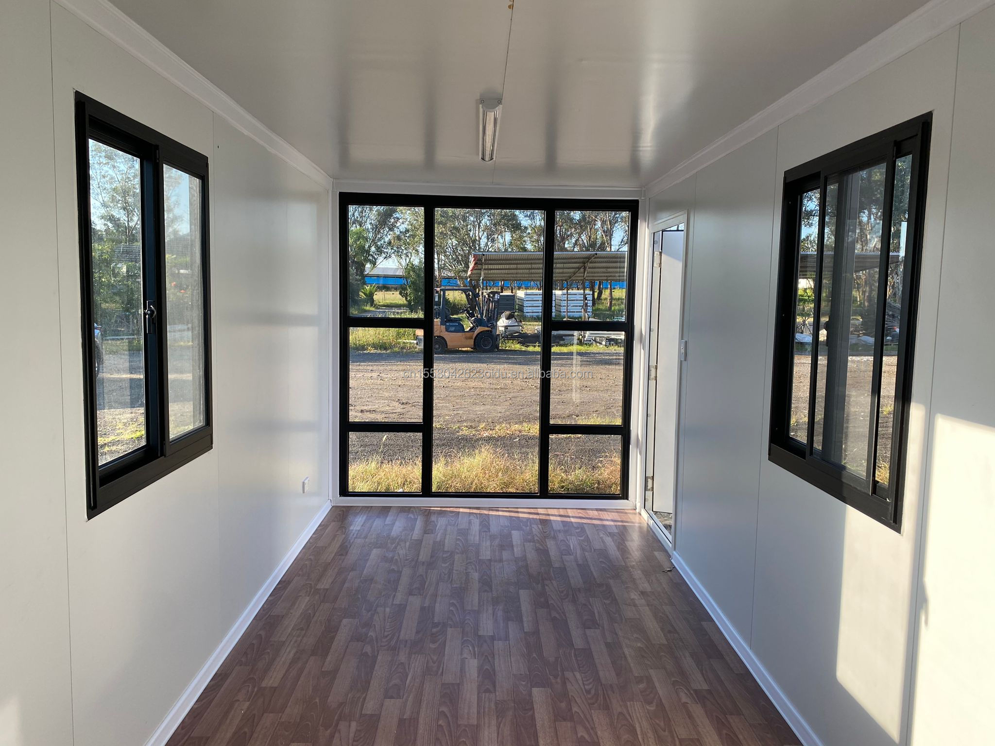 Modern Design Style 20ft Prefabricated Shipping Container House for Hotel Accommodation Solution Provider