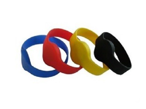 M5 Chip Silicone RFID Wristband For Distribution Logistics Product Authentication
