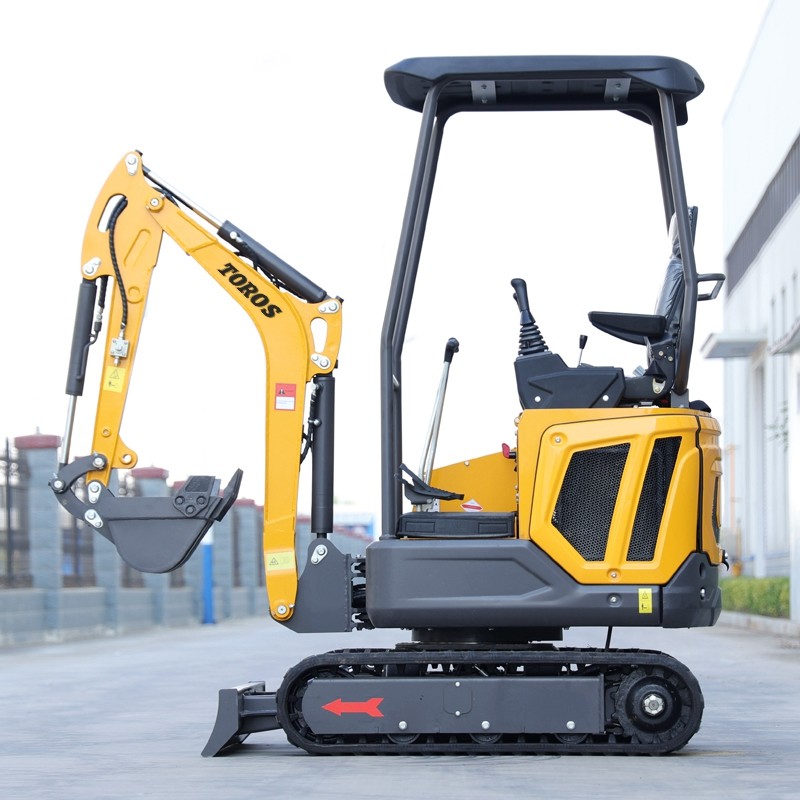 Reliable Mini Track Excavator 920mm Track Center Distance 10rpm Slewing Speed
