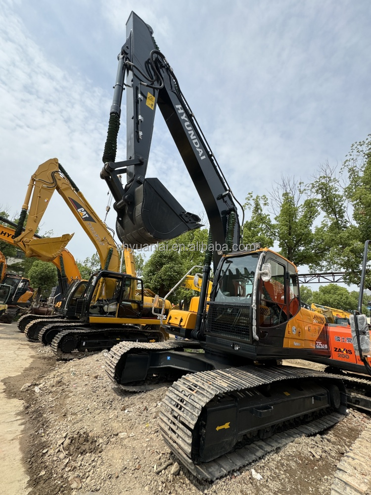 2022 Second Hyundai 225 Excavator Intelligent Control System And 1.05m3 Bucket Capacity
