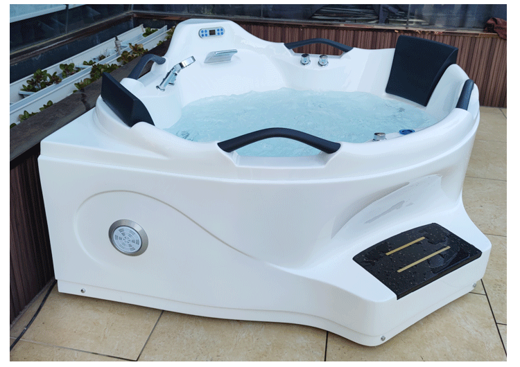Freestanding 60 Inch Air Jet Bathtubs Whirlpool 1560x800mm Radio Function