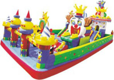 EN14960 Tarpaulin Blow Up Amusement Park Customized Inflatable Theme Park