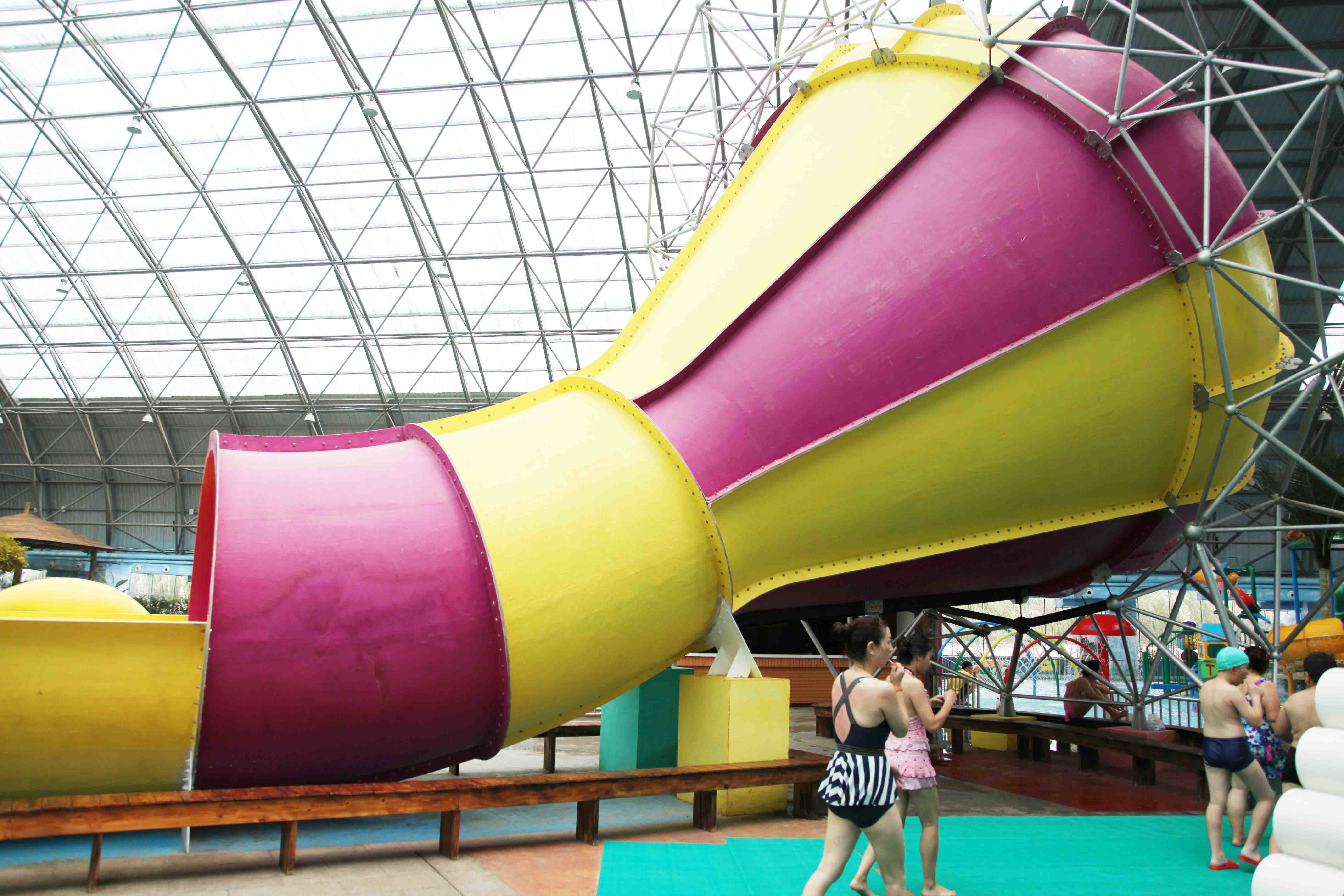 Indoor Fiberglass Aqua Park Equipment 2 Persons Water World Water Slide
