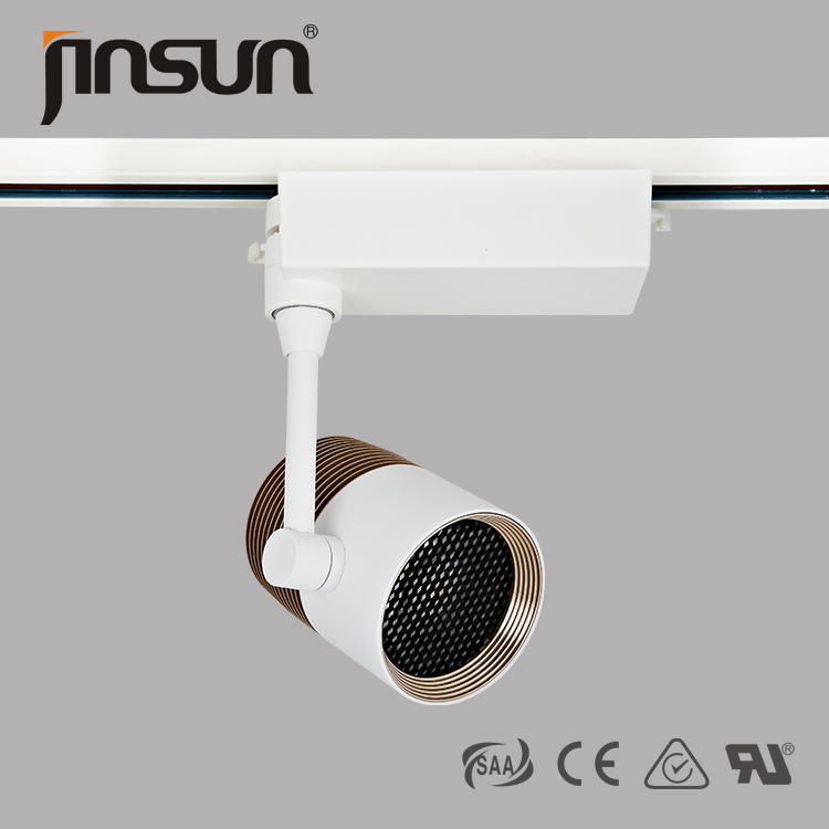 High brithness design IP40 680 lm 12W Cree chip 360 degree adjustable of Led track light 3years warranty 6degree light