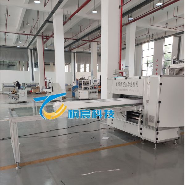 Customized Automatic Gluing Machine 218V Auto Glue Machine Energy Saving