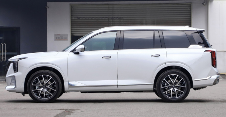 GAC Trumpchi GS8 2022 dual engine 2.0TM 4WD zungui version 5 door 7 seats SUV