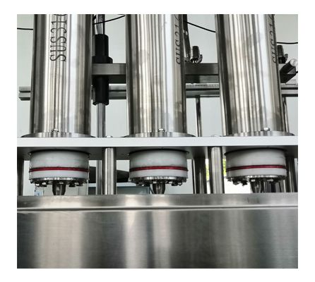SS304 5 Heads 1000ml Liquid Bottle Filling Machine Anti Drip