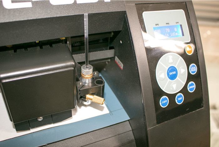 High Speed Vinyl Sticker Cutter , Vinyl Cutter Plotter With Steel Axis