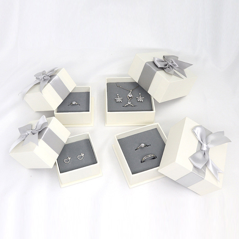 Lid And Base 900gsm Grey Board Luxury Jewelry Box Necklace Packaging