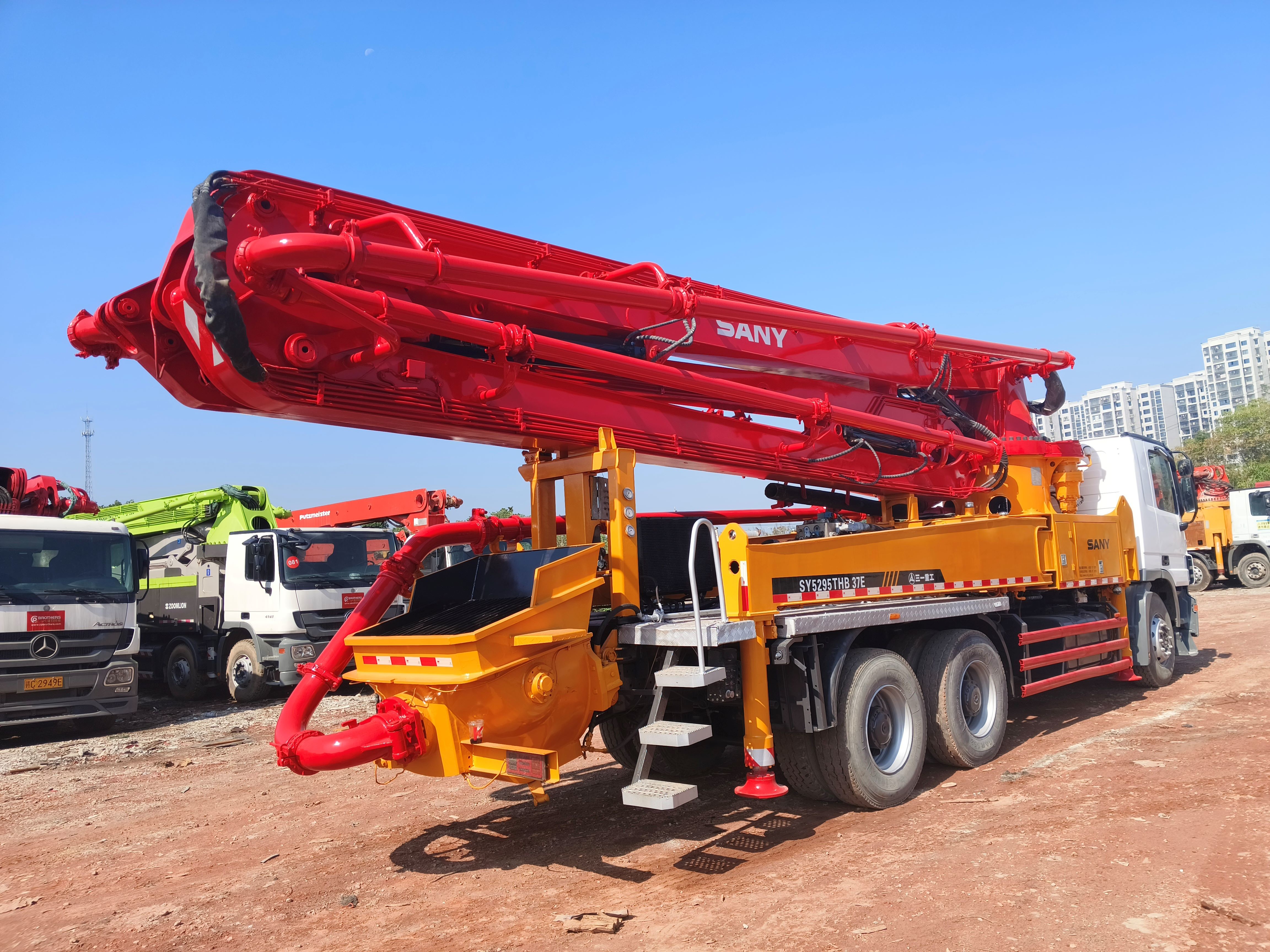 Refurbished SANY 37m Concrete Pump Installed On Mercedes-Benz Chassis Factory Stock For Sale