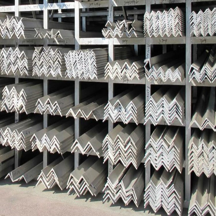 Hot Rolled NO.1 Finish Equal Stainless Steel Angle Bar For Construction Structure