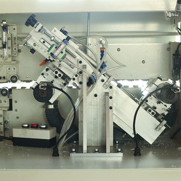 Small Straight Edge Banding Trimming Machine 3.55kw Edge Polishing Machine