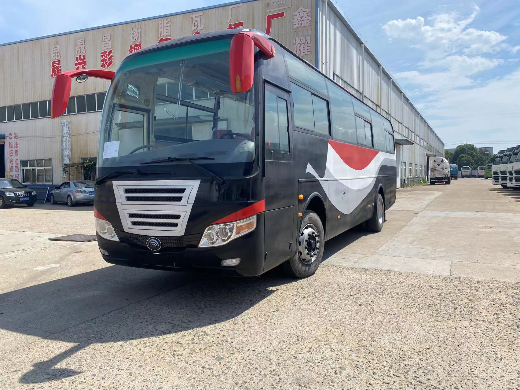 2024 Used Yutong Bus Luxury 2 2 Layout Passenger Buses With 54 Seats And Diesel Fuel Type