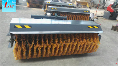 China Snow Sweeper Angle Sweeper Broom for Skid Steer Loaders