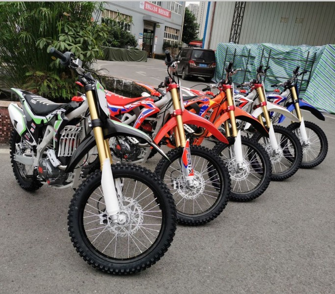 Fast Speed Robust 200-400CC Gas Powered Dirt Bikes With LED Lights