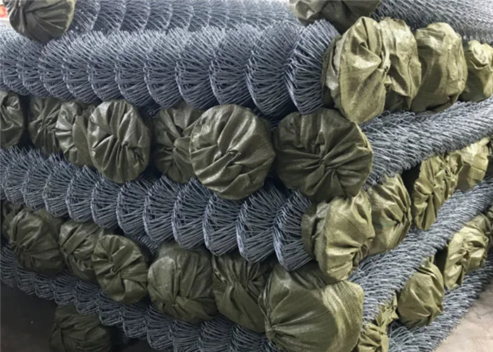 Livestock Breeding Area Chain Link Mesh Fence Sheep Farm / Donkey Farm
