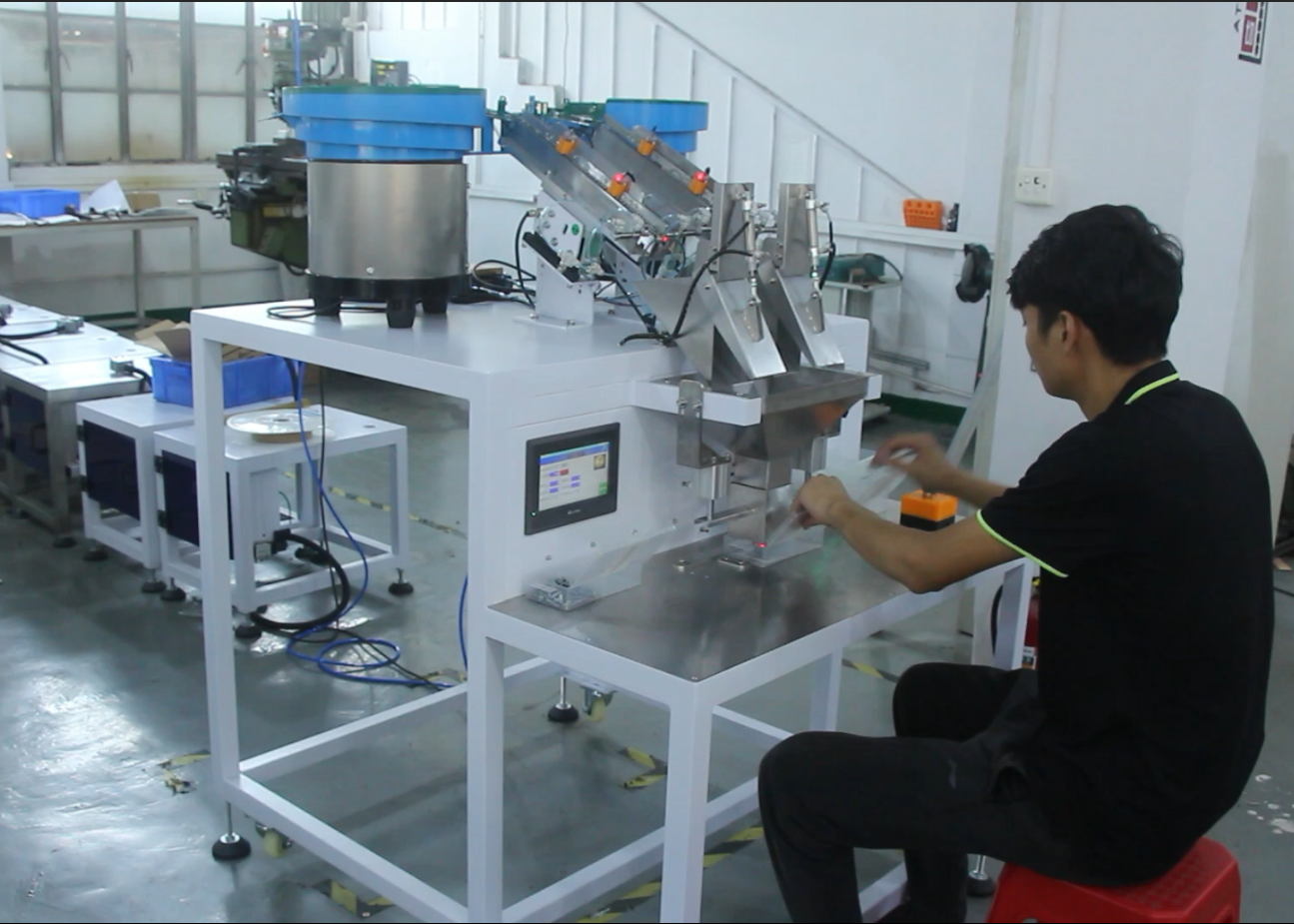 Automatic Vibrating Bowl Feeder Packing Machine Quantitative Counting And Packaging Machine