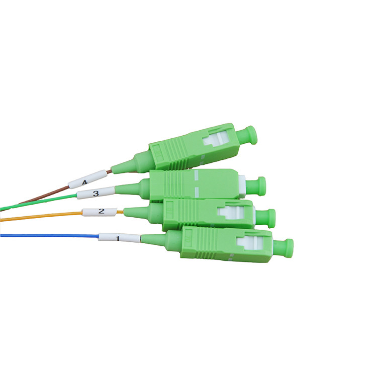 1x4 Fiber Optic PLC Splitter Gpon Passive Apc Connector 1.5m FTTH Networking