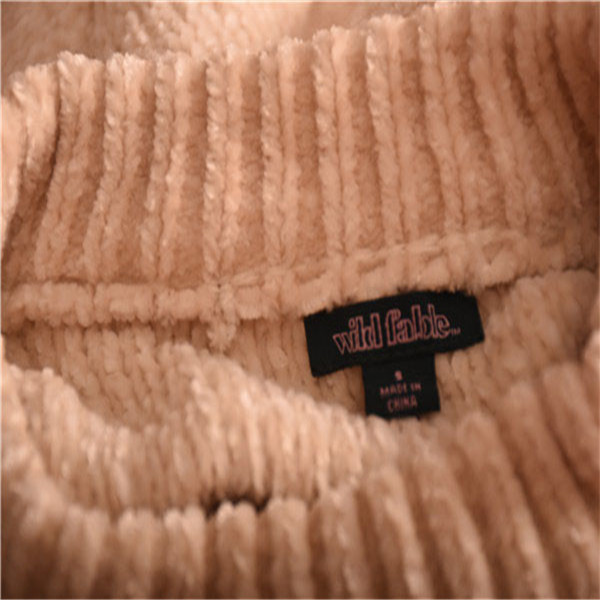 Ladies Cool Sweaters Keep Warm Two Colors casual and fashion Crew neck