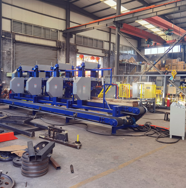 Timber Vertical Band Sawmill 700mm Wood Resaw Bandsaw With Touch Screen