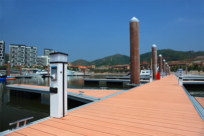 Easy Installation Aluminum Alloy Floating Docks Long Lasting Durable